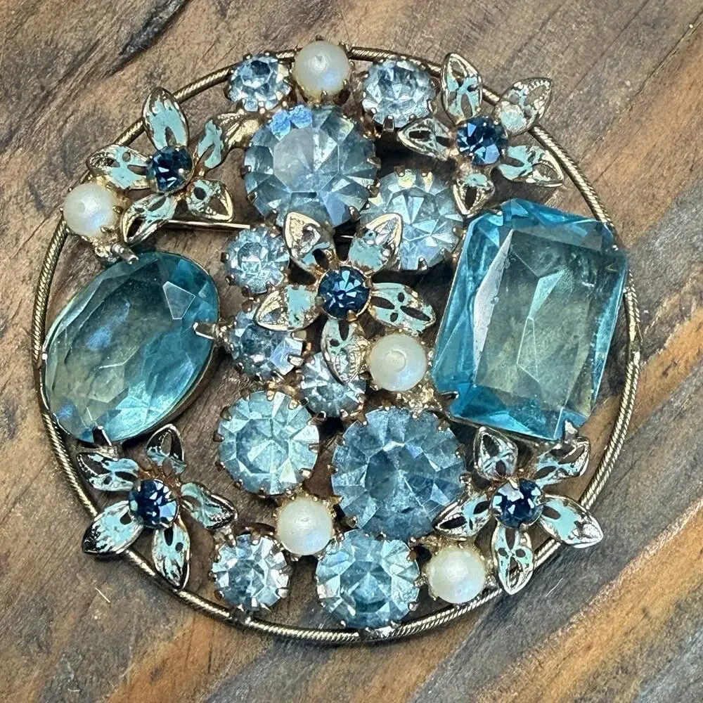 Vintage Weiss Blue Glass Rhinestone Forget Me Not Enamel Floral Brooch